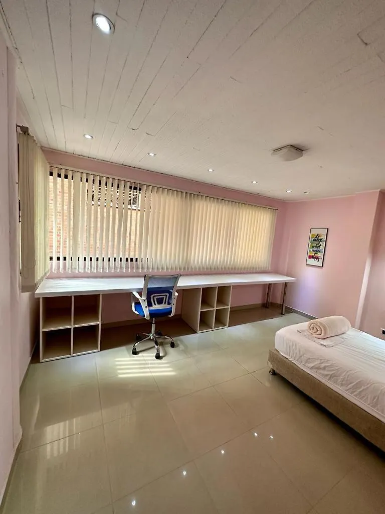 Espaciosa Casa En Envigado Con Excelente Ubicacion Holiday home